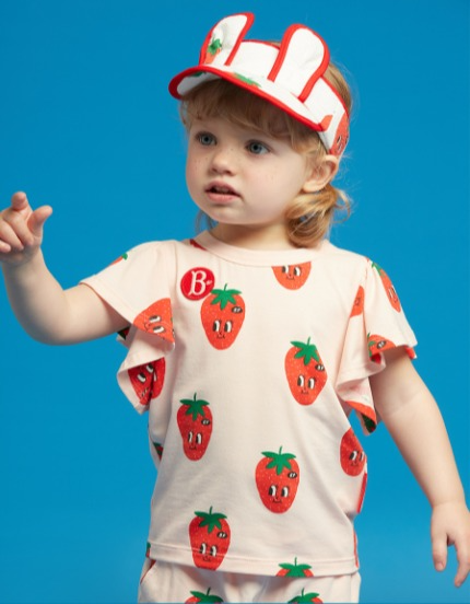 All over fraises baby ruffle sleeveless tee