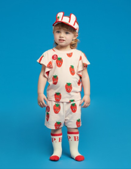 All over fraises baby ruffle sleeveless tee